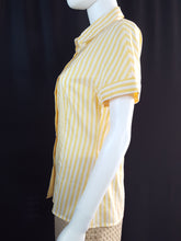 Load image into Gallery viewer, Online Vintage Shop, Vintage Clothing Boutique, Vintage, Women&#39;s Clothing, Seconhand, Distressed Vintage Designs, Sustainable Fashion
