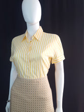 Load image into Gallery viewer, Online Vintage Shop, Vintage Clothing Boutique, Vintage, Women&#39;s Clothing, Seconhand, Distressed Vintage Designs, Sustainable Fashion
