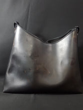 Load image into Gallery viewer, Online Vintage Shop, Vintage Clothing Boutique, Vintage, Women&#39;s Clothing, Seconhand, Distressed Vintage Designs, Sustainable Fashion
