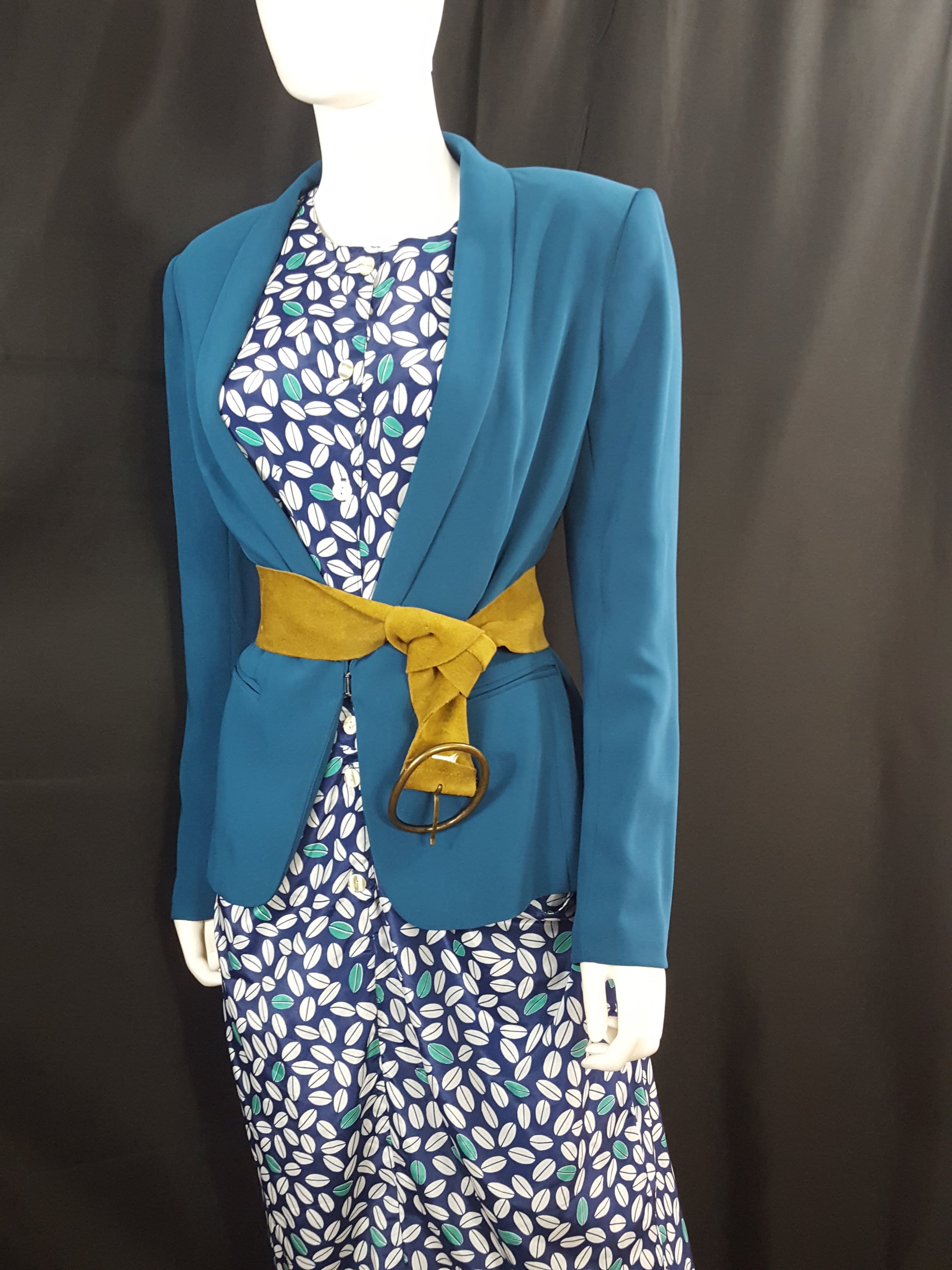 Online Vintage Shop, Vintage Clothing Boutique, Vintage, Women's Clothing, Seconhand, Distressed Vintage Designs, Sustainable Fashion