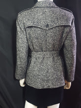 Load image into Gallery viewer, Online Vintage Shop, Vintage Clothing Boutique, Vintage, Women&#39;s Clothing, Seconhand, Distressed Vintage Designs, Sustainable Fashion
