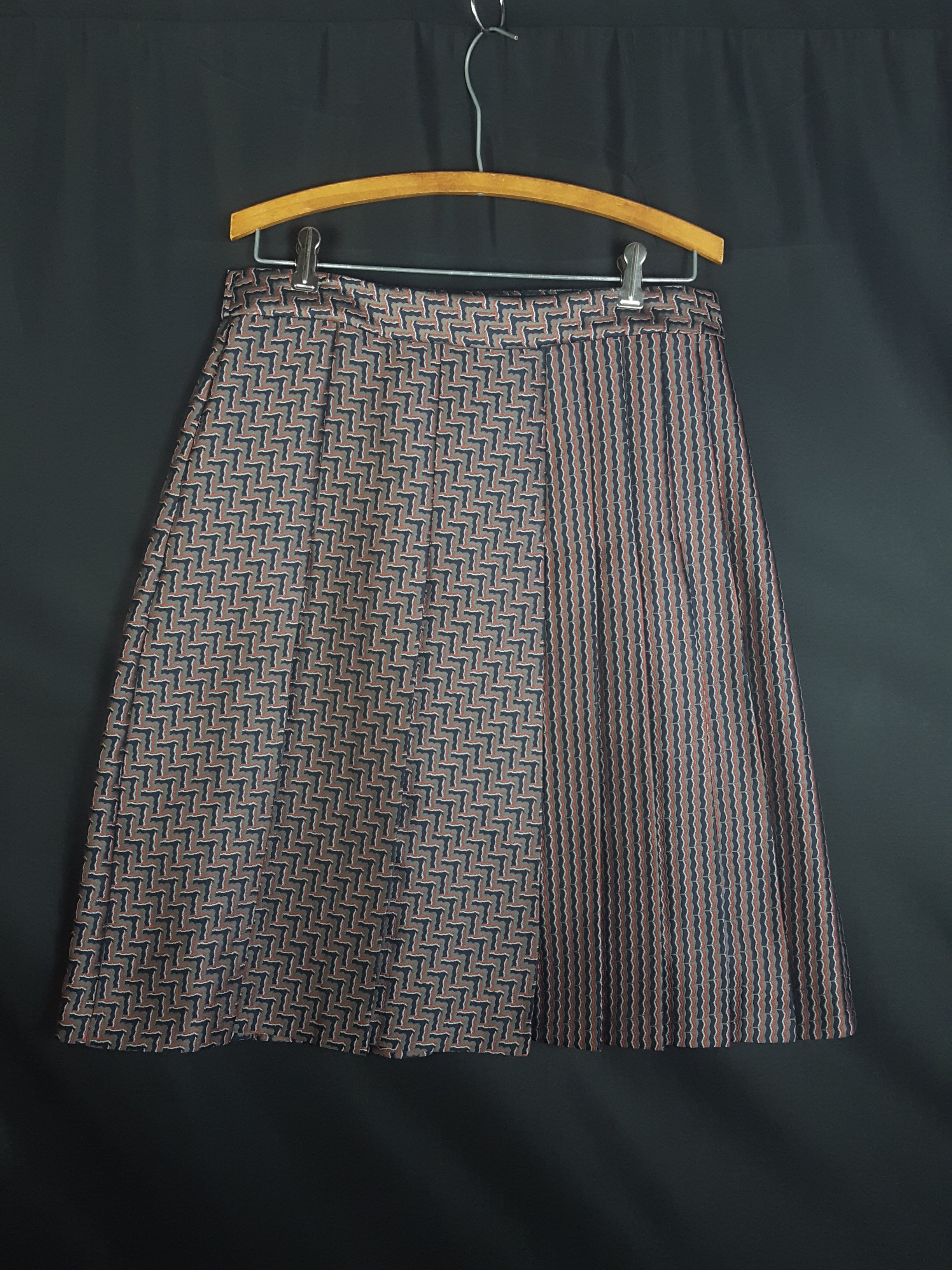 Online Vintage Shop, Vintage Clothing Boutique, Vintage, Women's Clothing, Seconhand, Distressed Vintage Designs, Sustainable Fashion