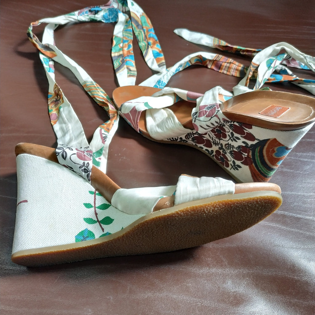 Online Vintage Shop, Vintage Clothing Boutique, Vintage, Women's Clothing, Seconhand, Distressed Vintage Designs, Sustainable Fashion