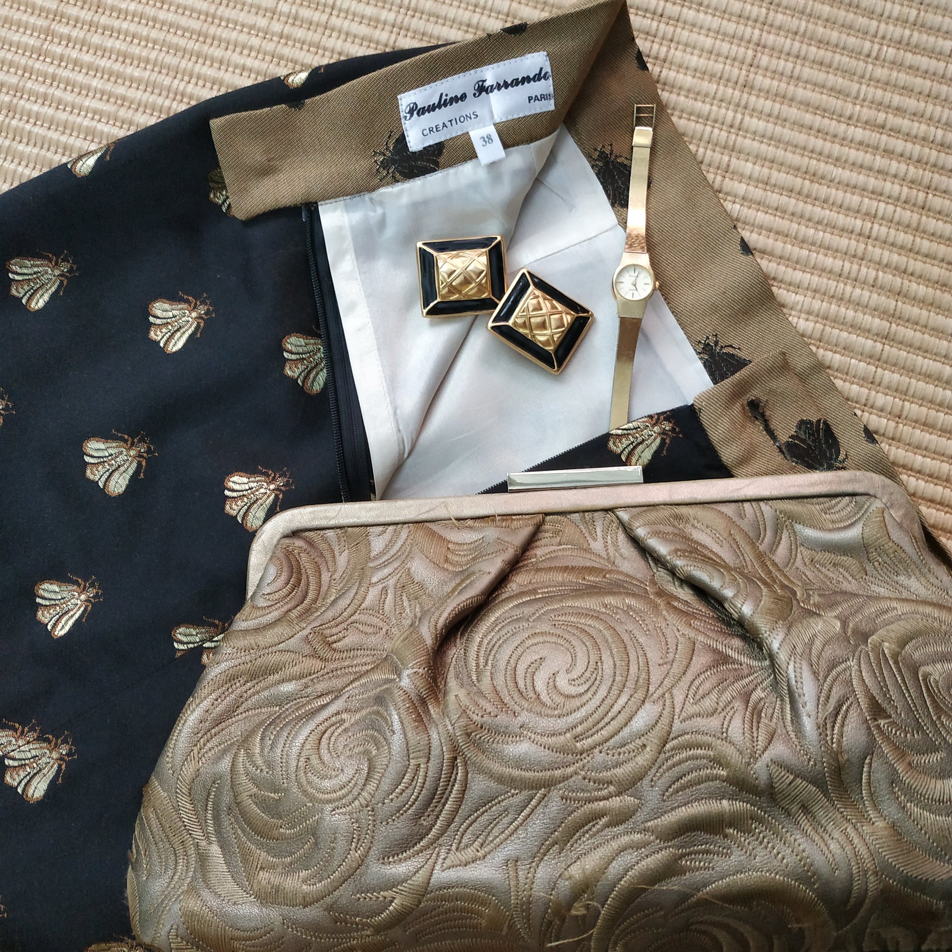 Online Vintage Shop, Vintage Clothing Boutique, Vintage, Women's Clothing, Seconhand, Distressed Vintage Designs, Sustainable Fashion