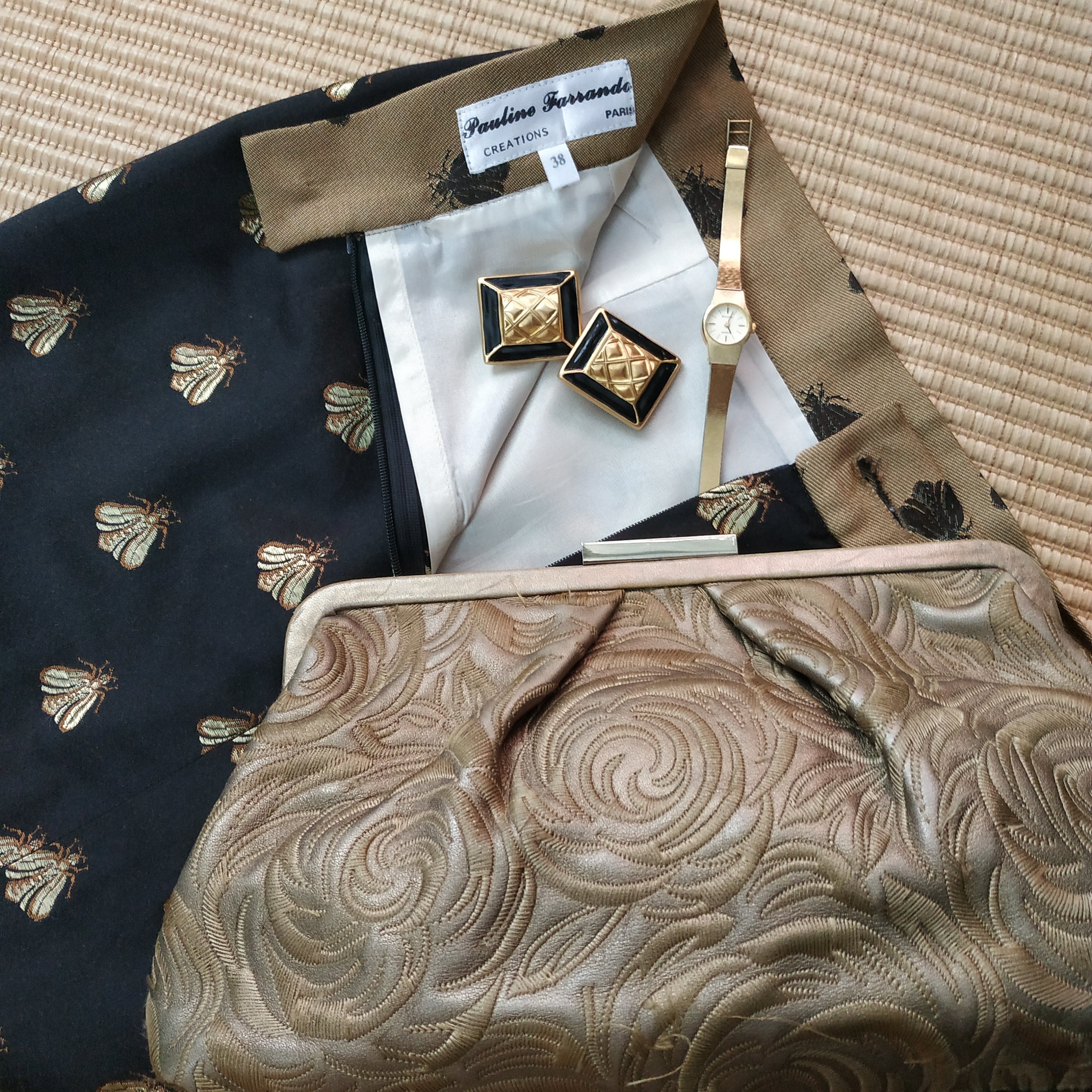 Online Vintage Shop, Vintage Clothing Boutique, Vintage, Women's Clothing, Seconhand, Distressed Vintage Designs, Sustainable Fashion