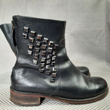 Load image into Gallery viewer, Boss Hugo Boss Studded Chelsea Boot size 38
