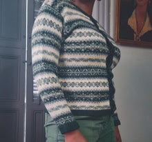 Load image into Gallery viewer, Vintage Shetland Wool Cardigan Size Large
