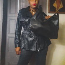 Load image into Gallery viewer, Salvatore Ferragamo Shoulder Bag
