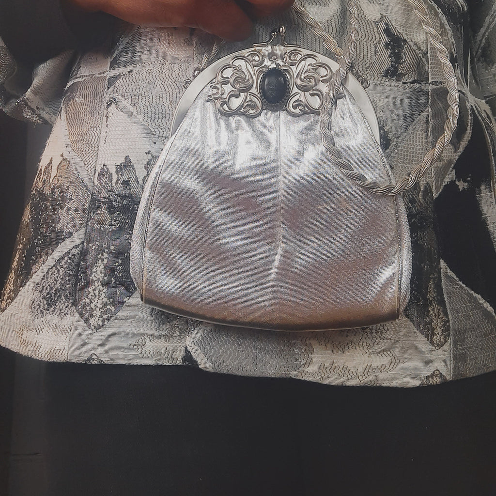 1950s Vintage Harry Levine  Clasp Bag