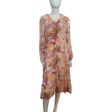 Load image into Gallery viewer, 70s Floral Print Dress
