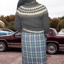 Load image into Gallery viewer, 70s Pure Wool Fair Ilse Sweaters Gaeltarra Wool Sweater
