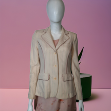 Load image into Gallery viewer, Diane von Furstenberg Vintage Blazer sz. 4
