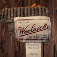 Load image into Gallery viewer, Vintage Woolrich Wool Sweater Size M
