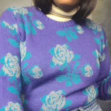 Load image into Gallery viewer, 90s Vintage Floral Sweater Size L

