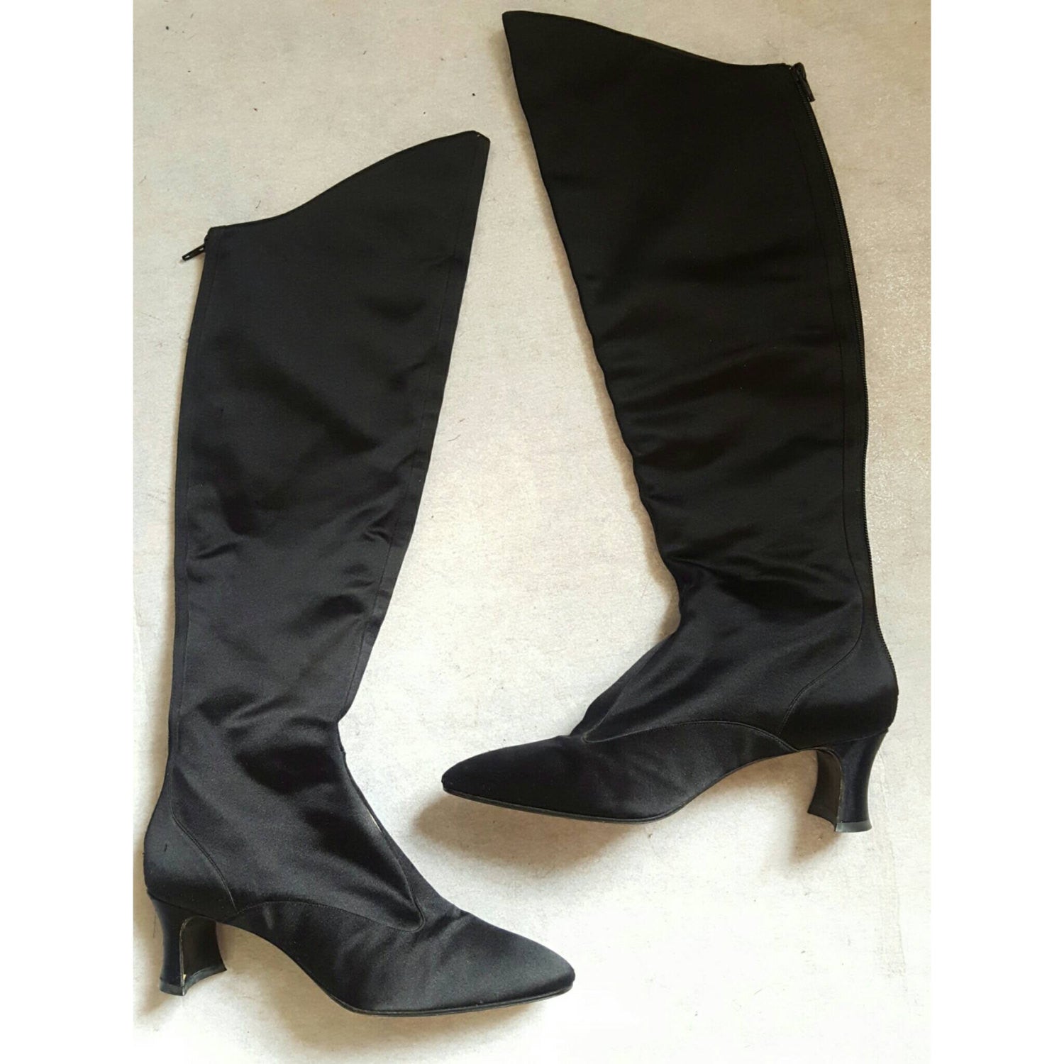 Online Vintage Shop, Vintage Clothing Boutique, Vintage, Women's Clothing, Seconhand, Distressed Vintage Designs, Sustainable Fashion