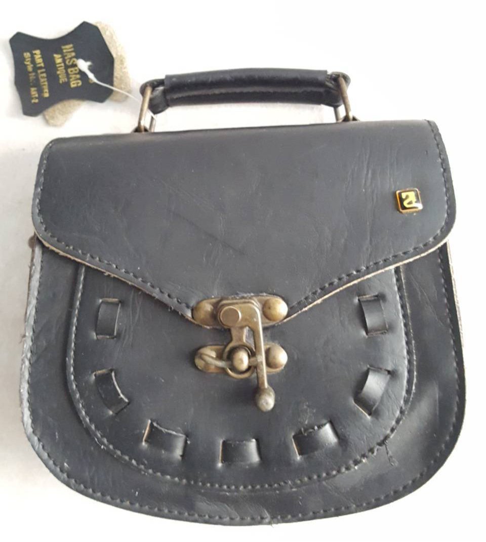 Online Vintage Shop, Vintage Clothing Boutique, Vintage, Women's Clothing, Seconhand, Distressed Vintage Designs, Sustainable Fashion