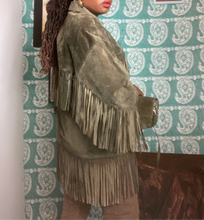 Load image into Gallery viewer, Ellen Tracy Suede Fringe Jacket Size M
