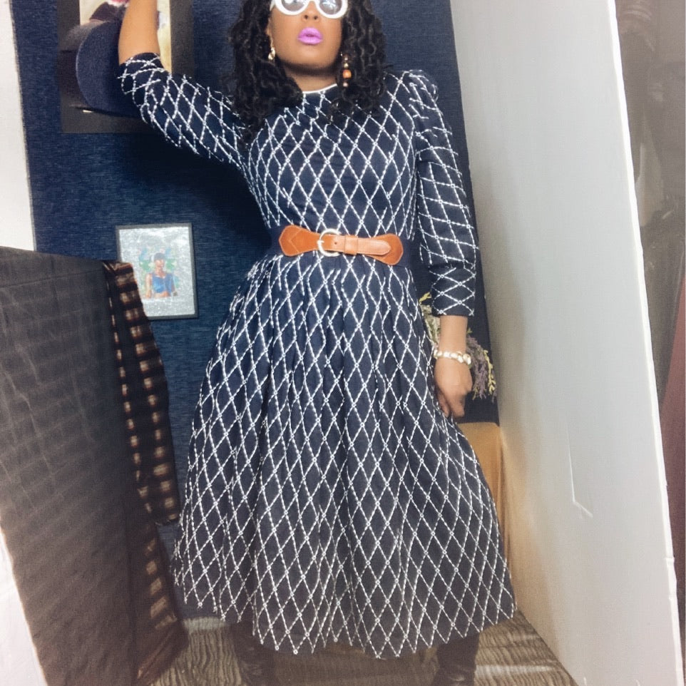 Womens Vintage Clothing Sites_Vintage Dresses_Vivianne Marlowe_Lucille Golden Vintage