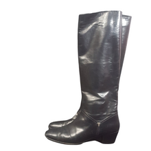Load image into Gallery viewer, Salvatore Ferragamo Riding Boots 7.5