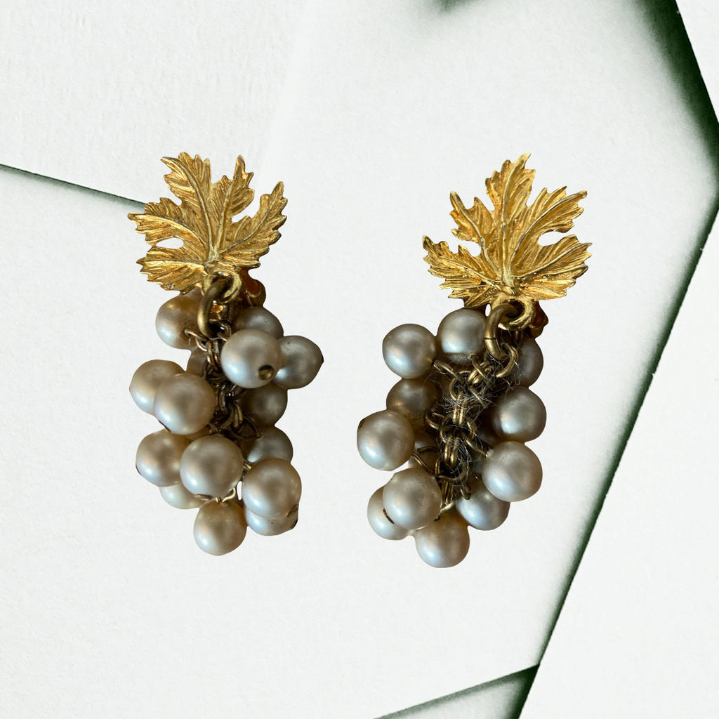 Vintage Gold Leaf Pearl Clusters Dangle Clip-on Earrings