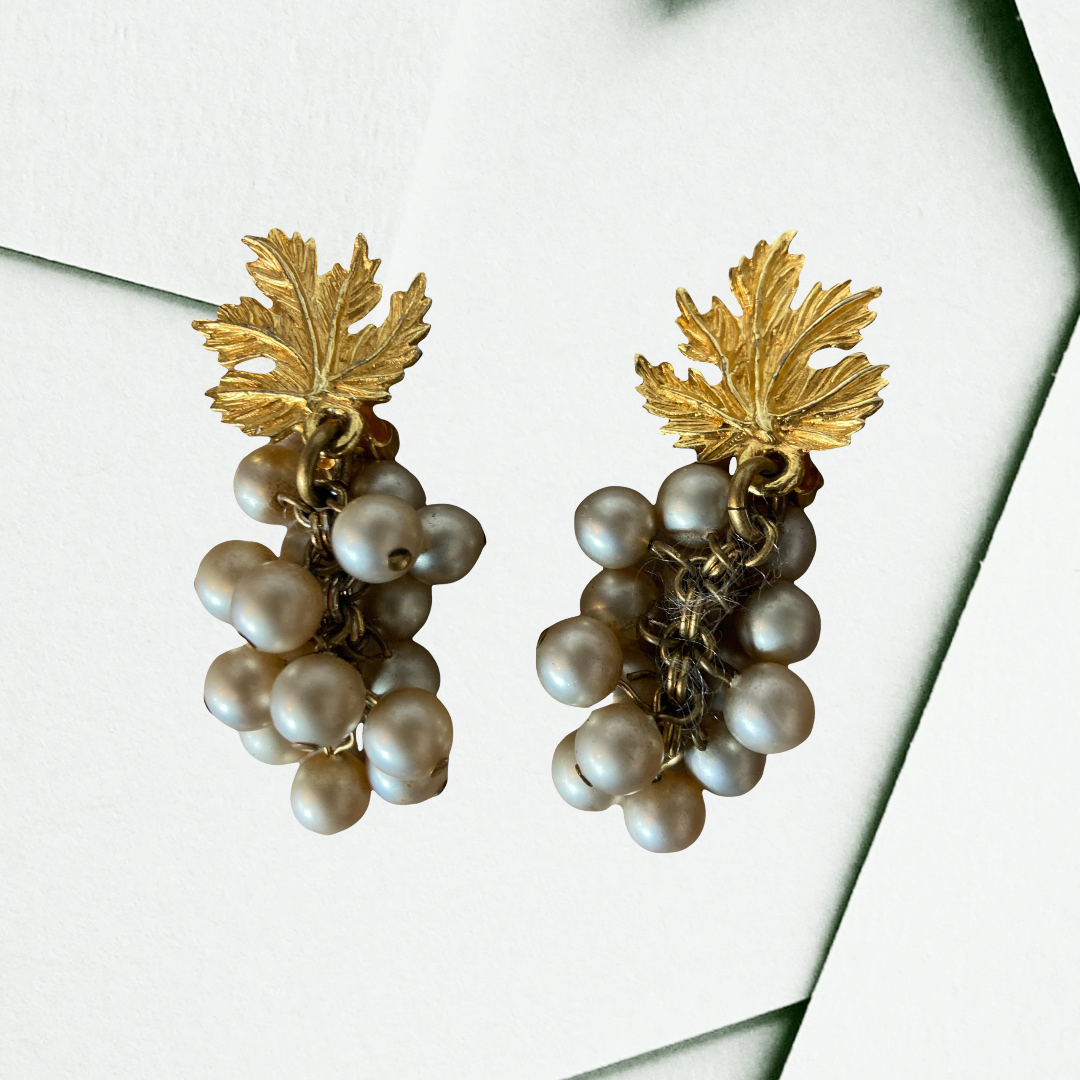 Vintage Gold Leaf Pearl Clusters Dangle Clip-on Earrings