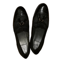 Load image into Gallery viewer, Stuart Weitzman Boythang Loafers Brouges Size 6.5
