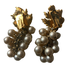 Load image into Gallery viewer, Vintage Gold Leaf Pearl Clusters Dangle Clip-on Earrings
