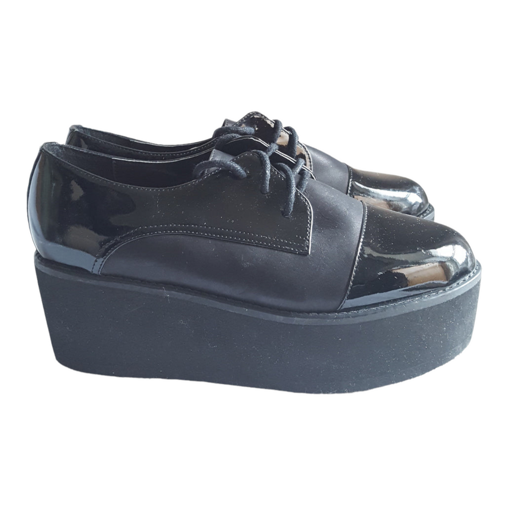 Steve Madden Patent Leather Flatforms Heels size 6