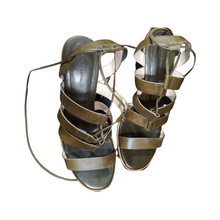 Load image into Gallery viewer, Banana Republic Rosella Ghilie Sandals Size 11
