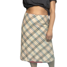 Load image into Gallery viewer, 90s Gap Plaid Wool Skirt Size Xl
