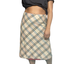 Load image into Gallery viewer, 90s Gap Plaid Wool Skirt Size Xl