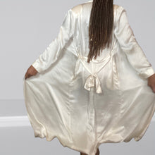 Load image into Gallery viewer, Chambers Silk Robe Size L
