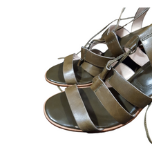 Load image into Gallery viewer, Banana Republic Rosella Ghilie Sandals Size 11