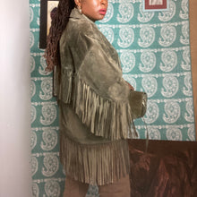 Load image into Gallery viewer, Ellen Tracy Suede Fringe Jacket Size M
