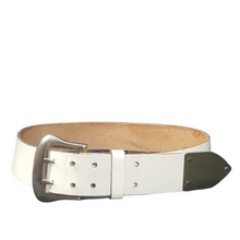 Load image into Gallery viewer, Saks Fifth Avenue Leather Belt Size S
