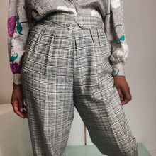 Load image into Gallery viewer, Roberta Di Castelli Plaid Trousers Size XL