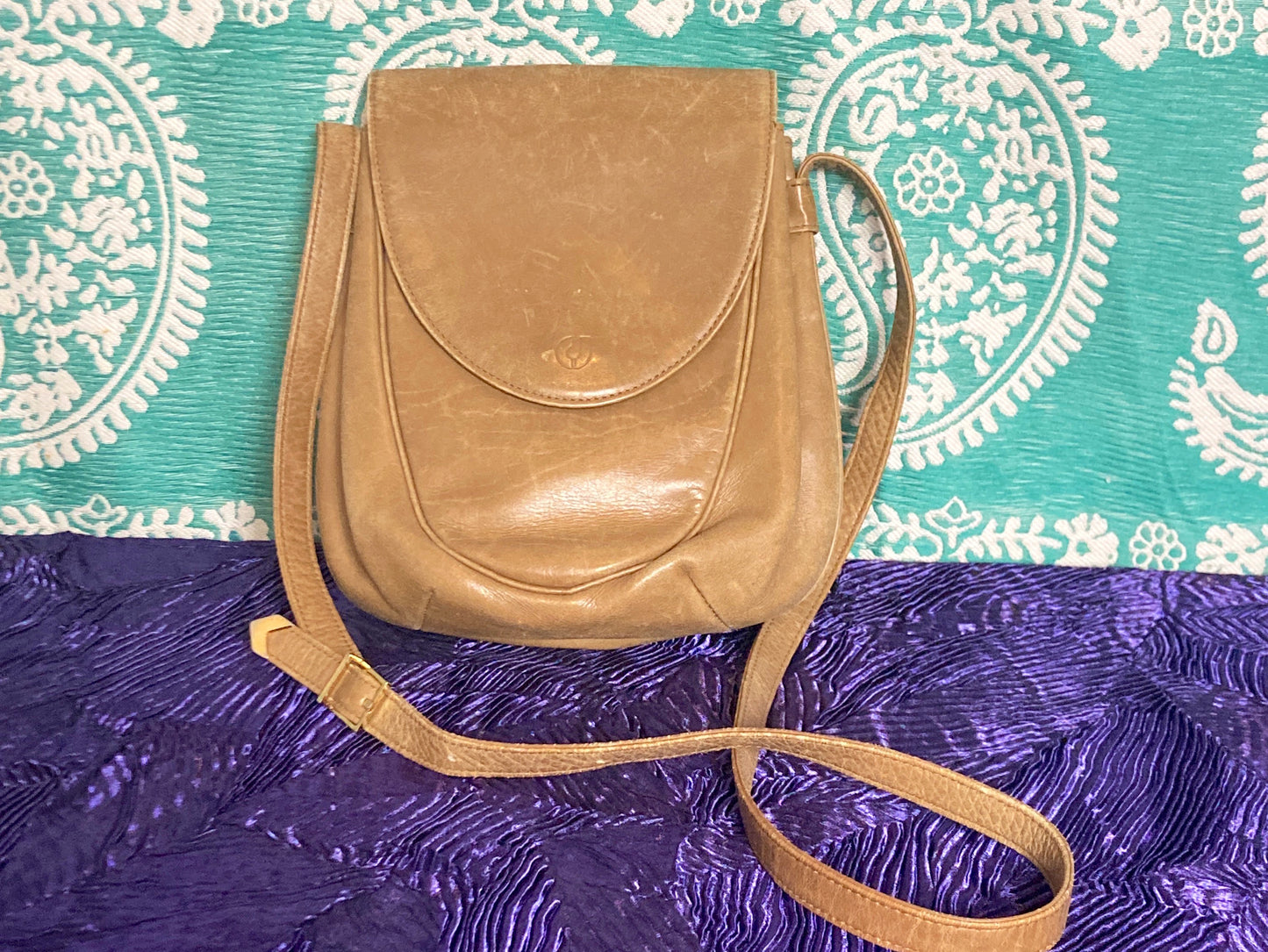 Charles Jourdan Paris Vintage Leather Crossbody Bag