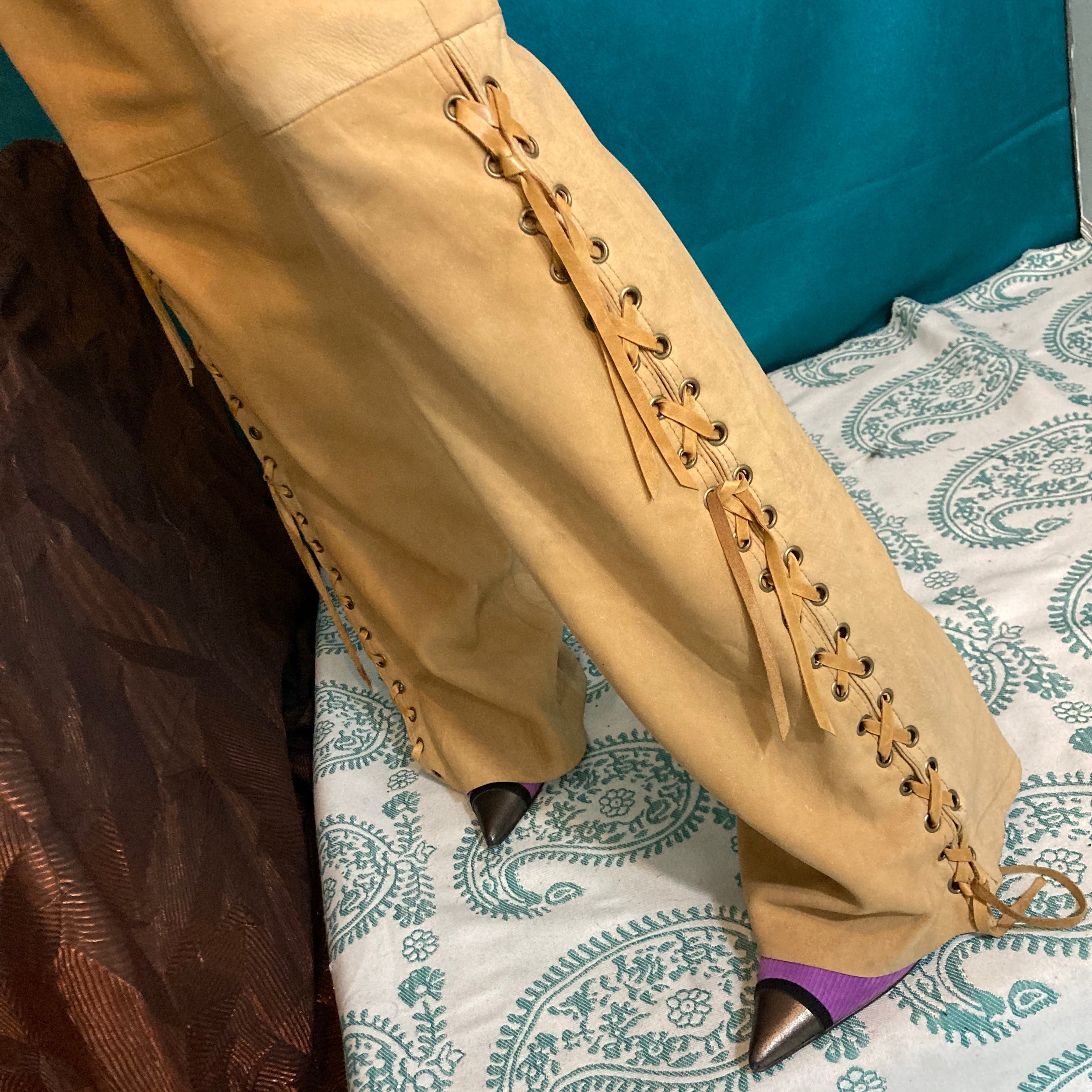 Uffizi Laced Suede Bootleg Pants Size 6
