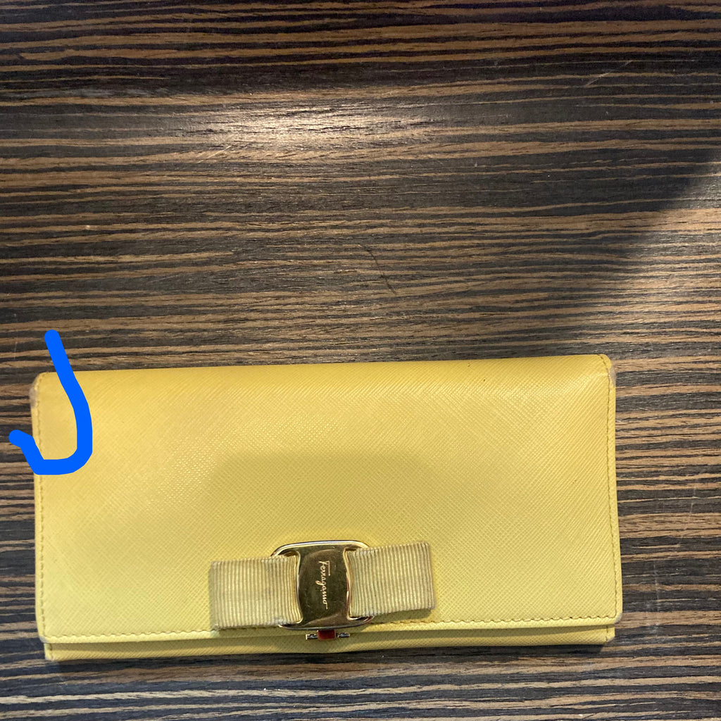 Salvatore Ferragamo Vara Bow Wallet, Yellow
