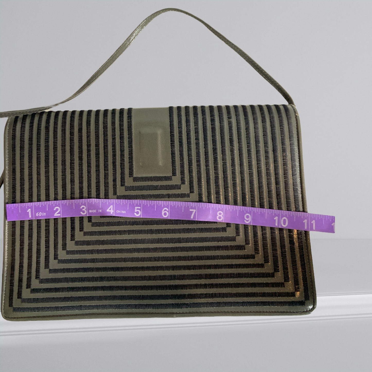 80s Grey Leather Shoulder Bag With Satin Stich Geometric Flap - Jay Herbert New York
