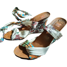 Load image into Gallery viewer, Boss Wedge Sandals Size 39
