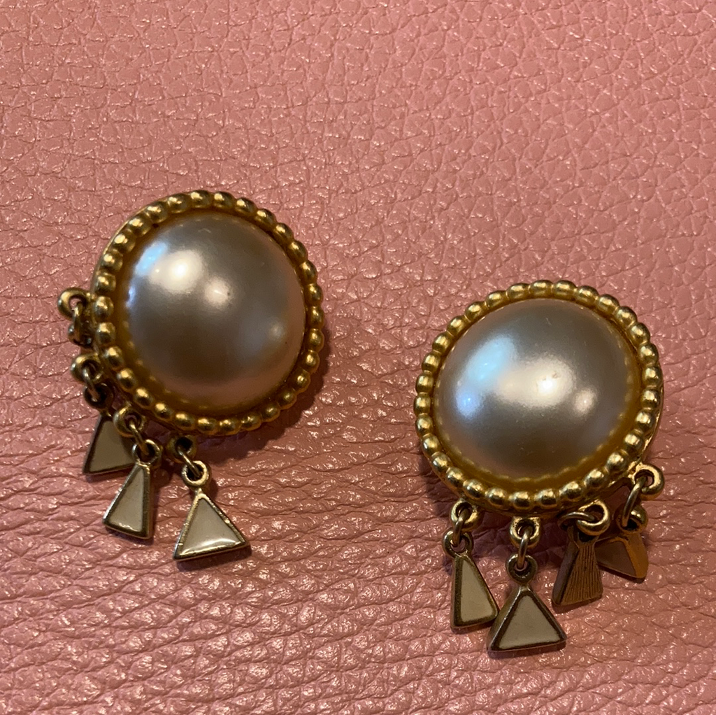 Vintage 70’s Carolee Faux Pearl and Enamel Earrings