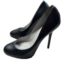 Load image into Gallery viewer, Sergio Rossi Black Stiletto Pumps Size 37
