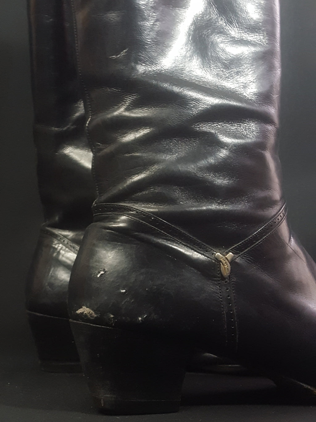 Online Vintage Shop, Vintage Clothing Boutique, Vintage, Women's Clothing, Seconhand, Distressed Vintage Designs, Sustainable Fashion