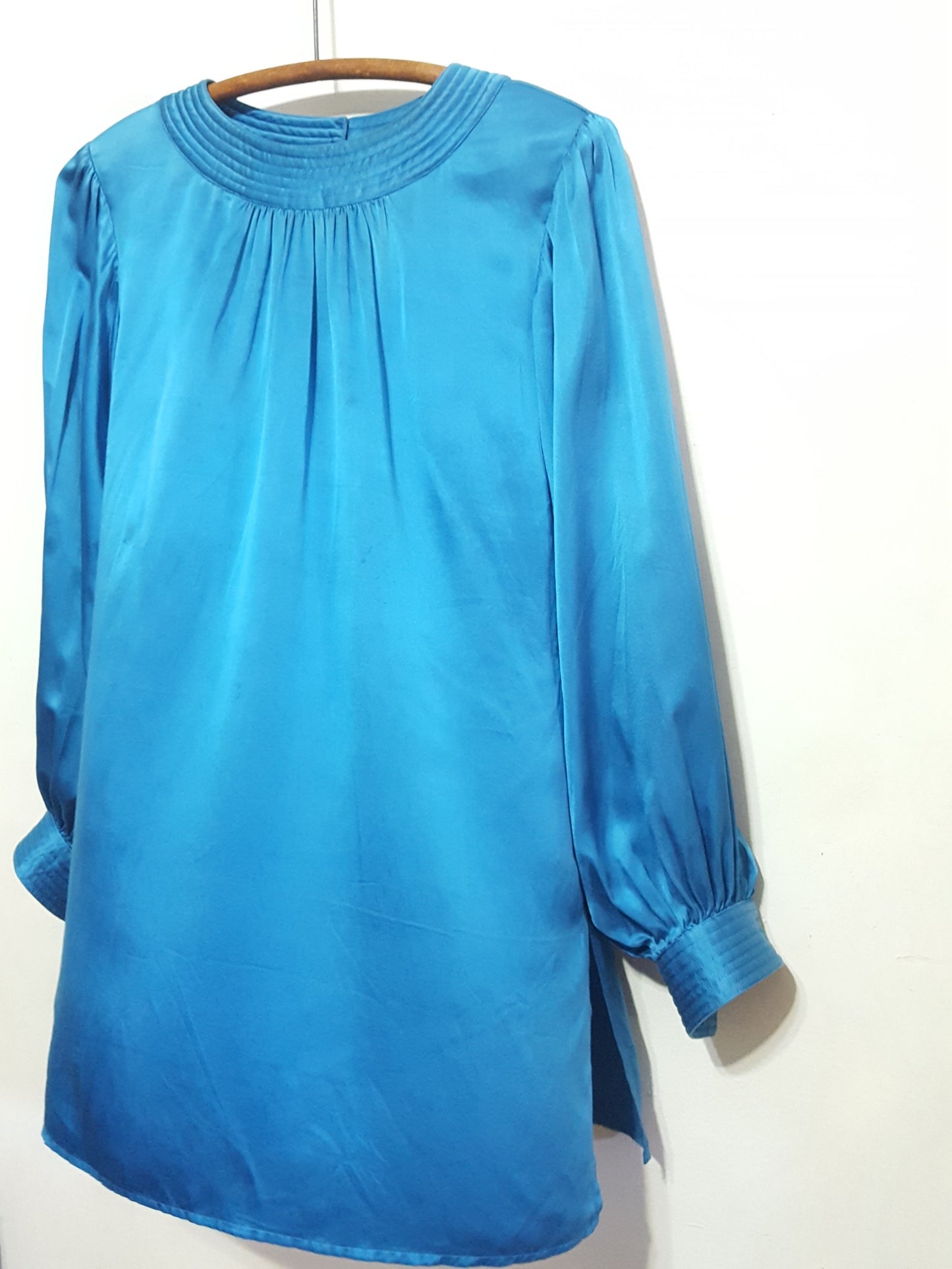 Online Vintage Shop, Vintage Clothing Boutique, Vintage, Women's Clothing, Seconhand, Distressed Vintage Designs, Sustainable Fashion