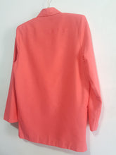 Load image into Gallery viewer, Online Vintage Shop, Vintage Clothing Boutique, Vintage, Women&#39;s Clothing, Seconhand, Distressed Vintage Designs, Sustainable Fashion

