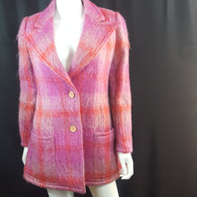 Load image into Gallery viewer, Online Vintage Shop, Vintage Clothing Boutique, Vintage, Women&#39;s Clothing, Seconhand, Distressed Vintage Designs, Sustainable Fashion
