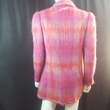 Load image into Gallery viewer, Online Vintage Shop, Vintage Clothing Boutique, Vintage, Women&#39;s Clothing, Seconhand, Distressed Vintage Designs, Sustainable Fashion
