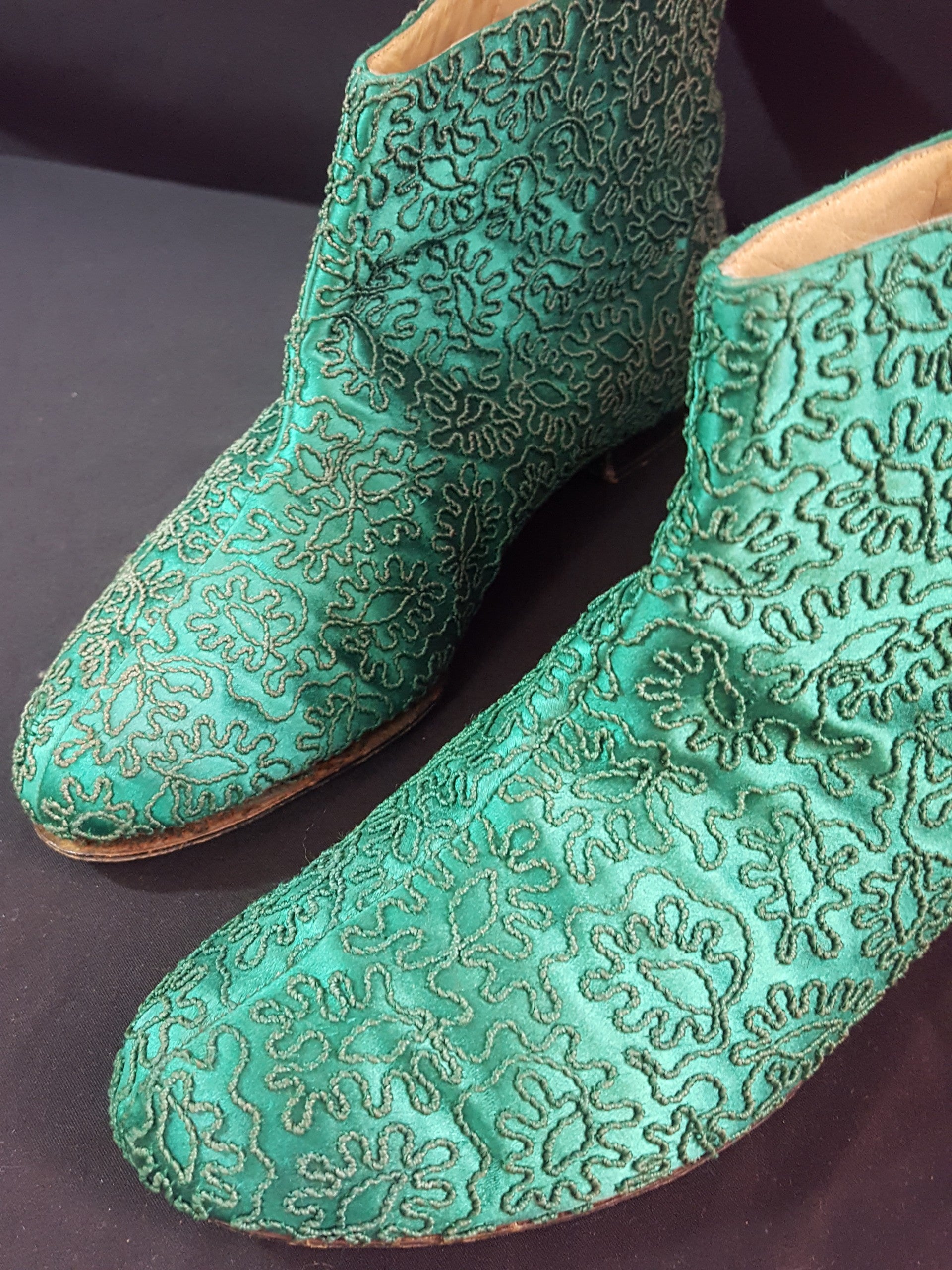 Online Vintage Shop, Vintage Clothing Boutique, Vintage, Women's Clothing, Seconhand, Distressed Vintage Designs, Sustainable Fashion