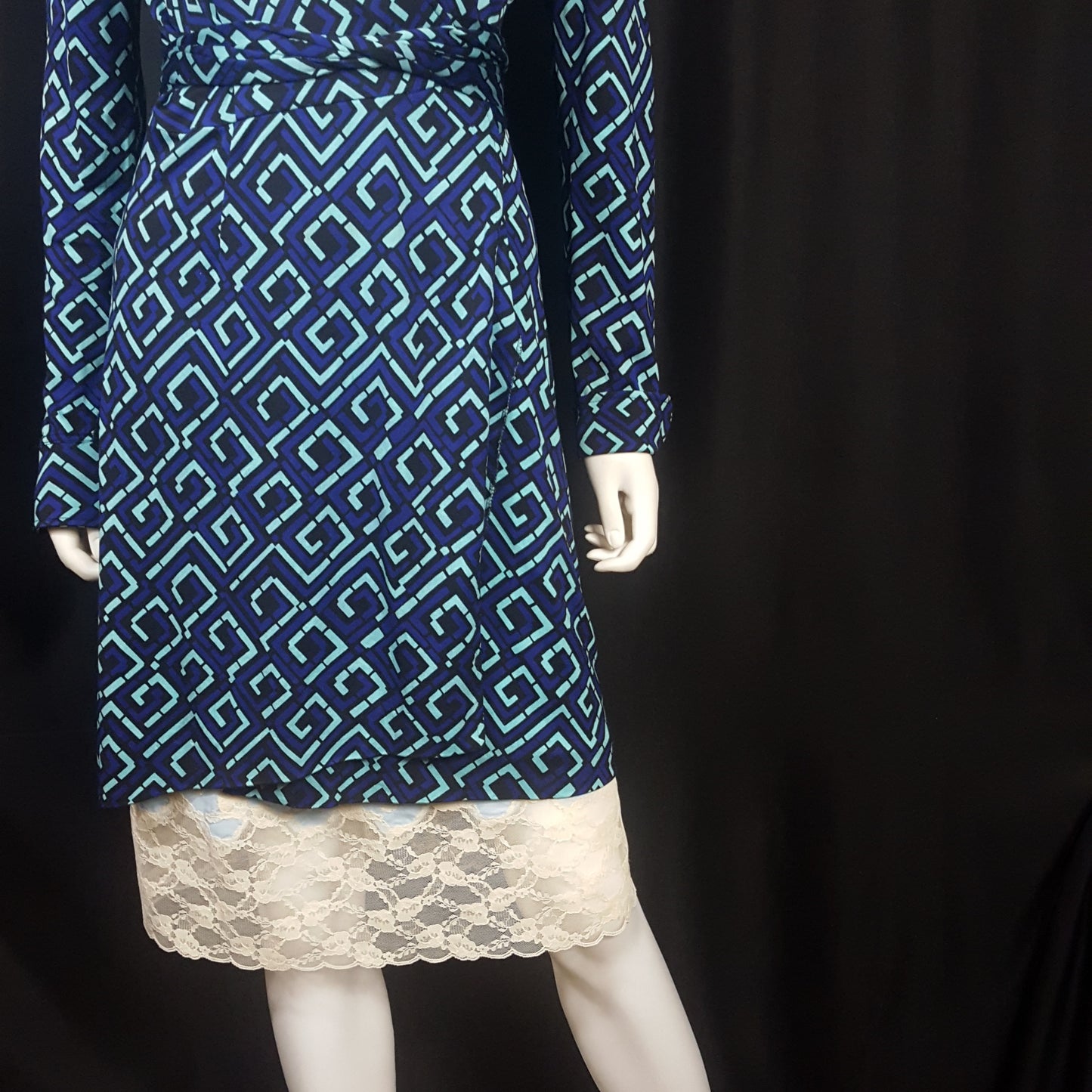 Online Vintage Shop, Vintage Clothing Boutique, Vintage, Women's Clothing, Seconhand, Distressed Vintage Designs, Sustainable Fashion